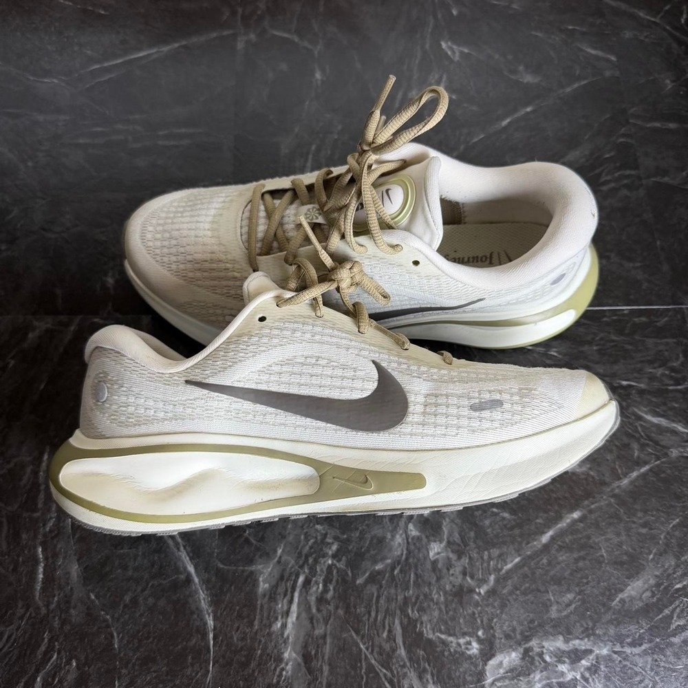 Nike Men's Journey Run Sneaker Shoe M9 FN02228